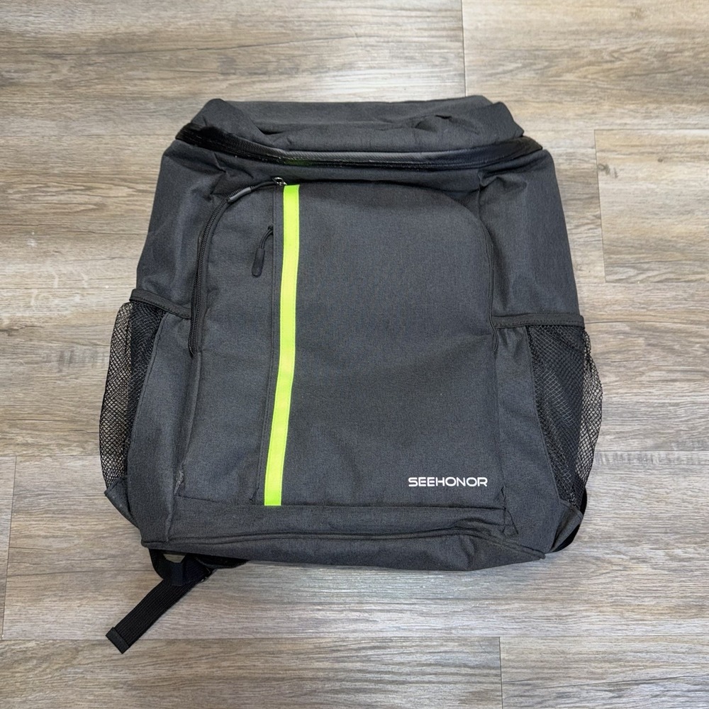 SEEHONOR Insulated Cooler Backpack Large Capacity Black Travel Bag 30L 45 Cans